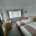 Lille Ouest By Ihg Hotel Englos
