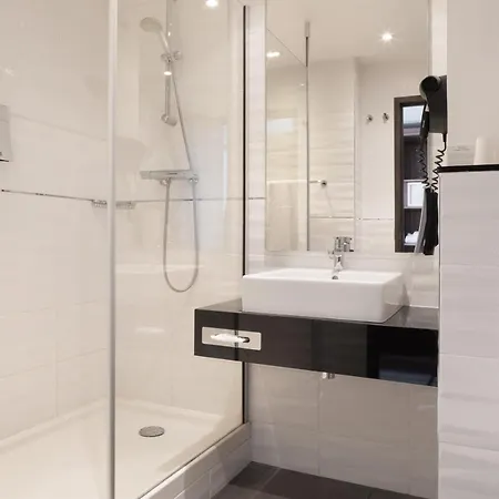 Lille Ouest By Ihg Hotel
