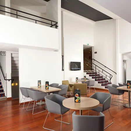 Lille Ouest By Ihg 4* Englos