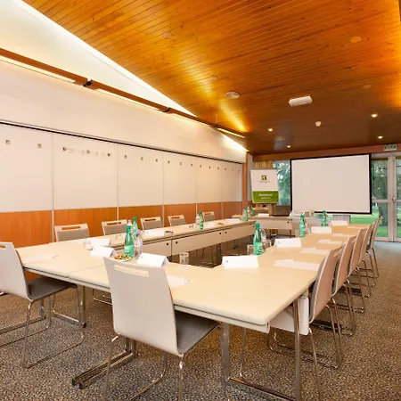 Lille Ouest By Ihg 4*
