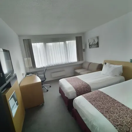 Lille Ouest By Ihg Hotel Englos