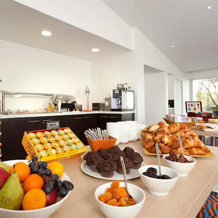 Lille Ouest By Ihg 4* Englos