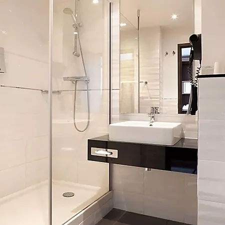 Hotel Lille Ouest By Ihg Englos