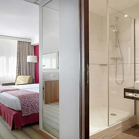 Lille Ouest By Ihg Englos