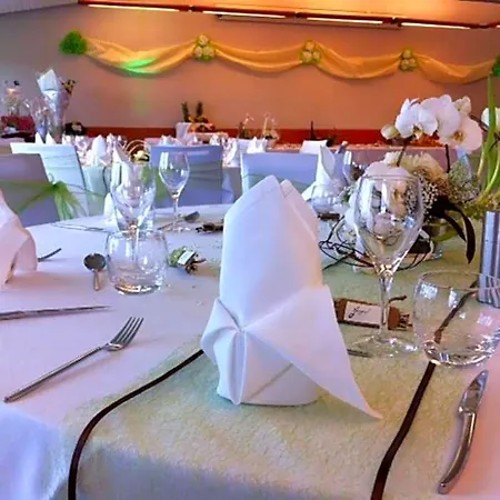 Hotel Lille Ouest By Ihg Englos