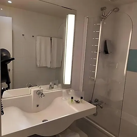 Hotel Lille Ouest By Ihg
