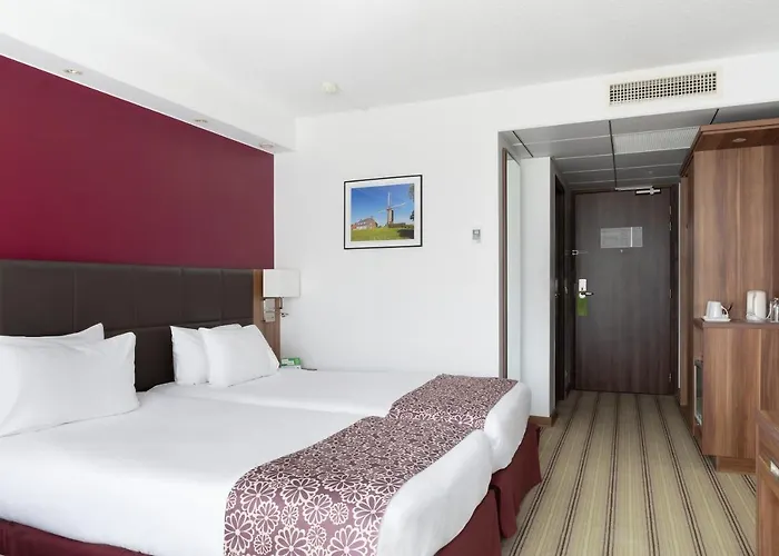 Lille Ouest By Ihg Hotel Englos