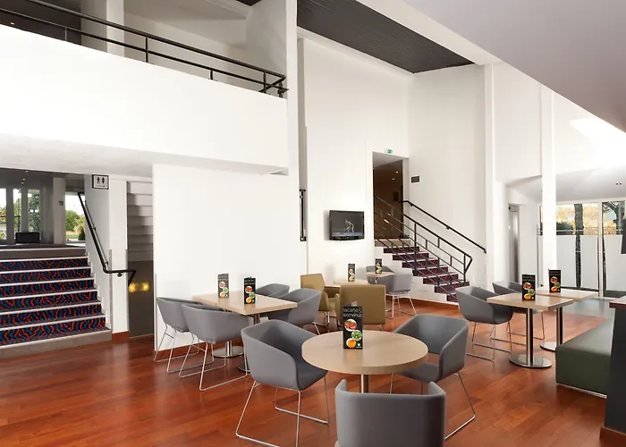 Lille Ouest By Ihg 4* Englos