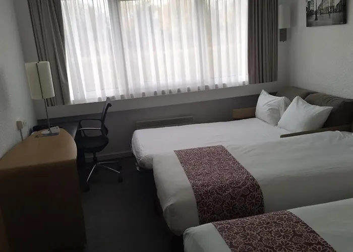 Lille Ouest By Ihg Englos