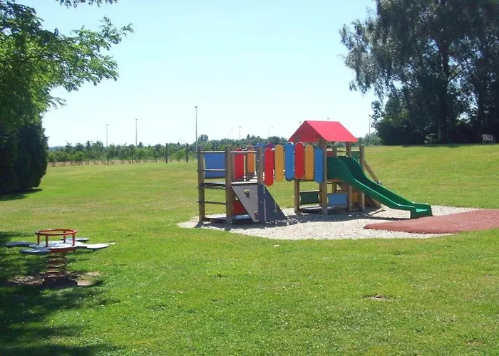 Lille Ouest By Ihg 4* Englos