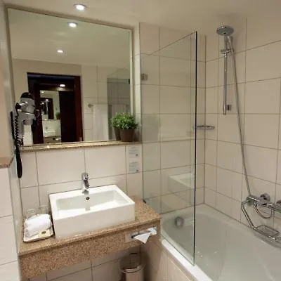 Lille Ouest By Ihg Hotel Englos